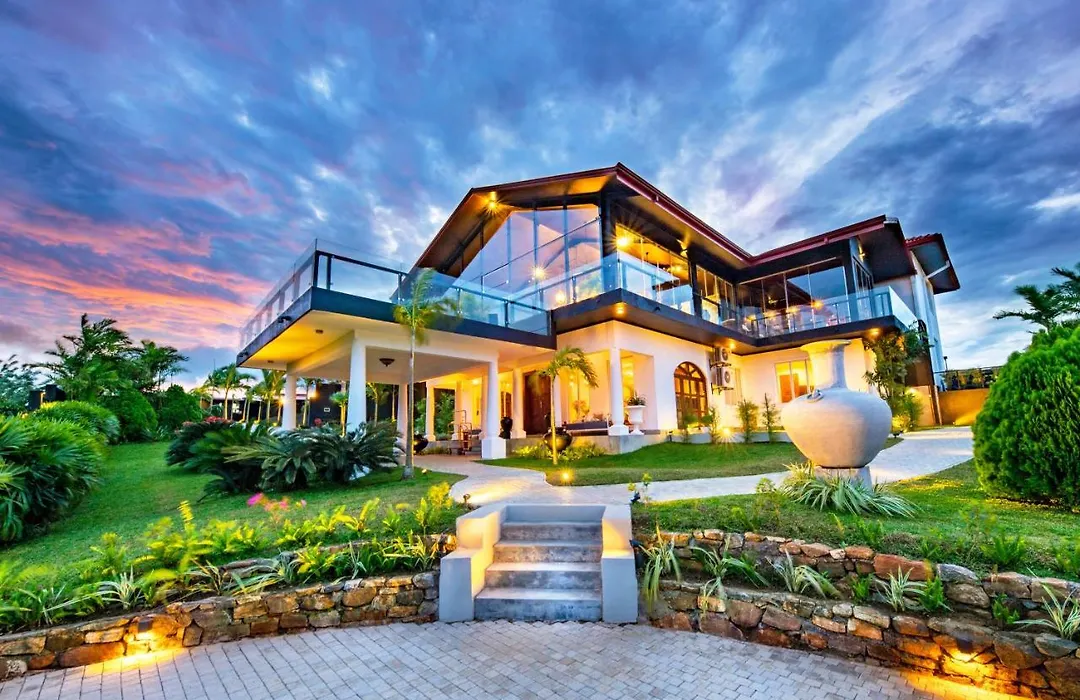 Fox Kandy By Fox Resorts - Luxury In The Mist-1