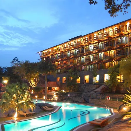 Earl'S Regency Hotel-2
