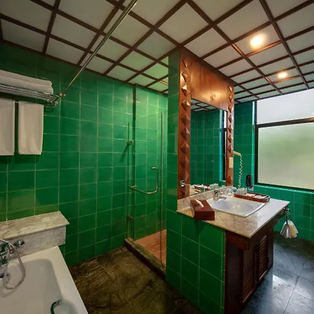Earl'S Regency Hotel-3